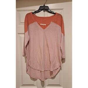 We The Free People Women’s Two-Tone V Neck Oversized Baseball Tee Top Size Small